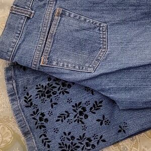 GAP VELVET FLORAL TRIM BOOTCUT JEANS